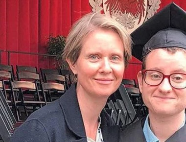 Άλλαξε φύλο η 21χρονη κόρη της «Μιράντα» από το Sex and the City